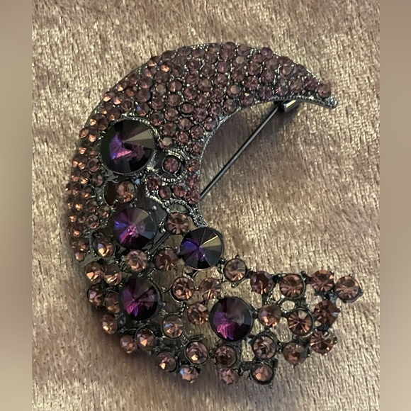 Jewelry - Elegant Purple Crystal Moon Brooch